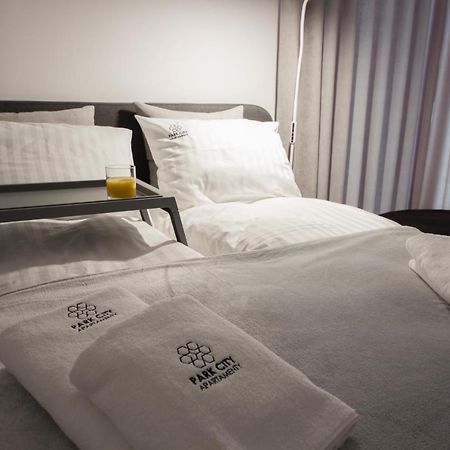 Apartament 23 Park City オストルフ・ビエルコポルスキ エクステリア 写真