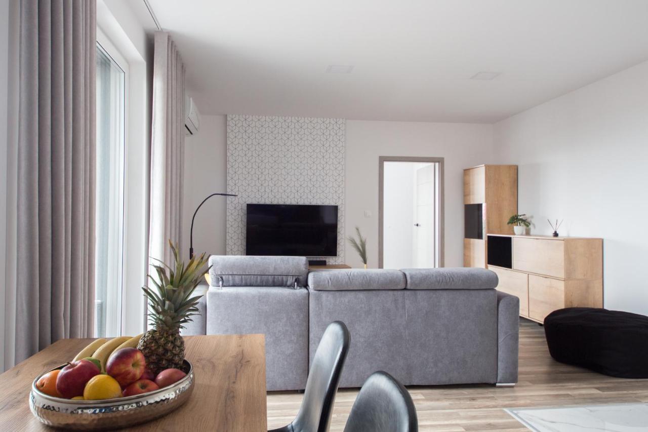 Apartament 23 Park City オストルフ・ビエルコポルスキ エクステリア 写真