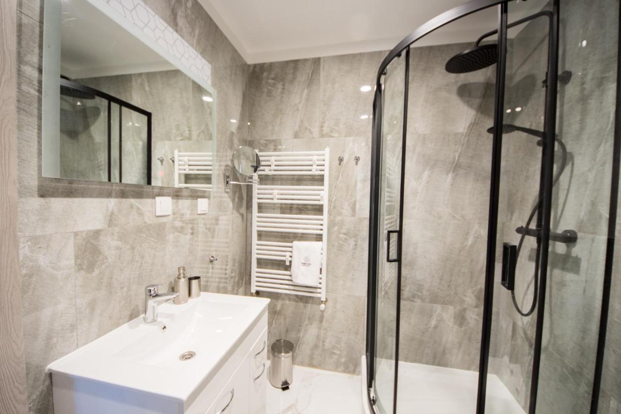 Apartament 23 Park City オストルフ・ビエルコポルスキ エクステリア 写真