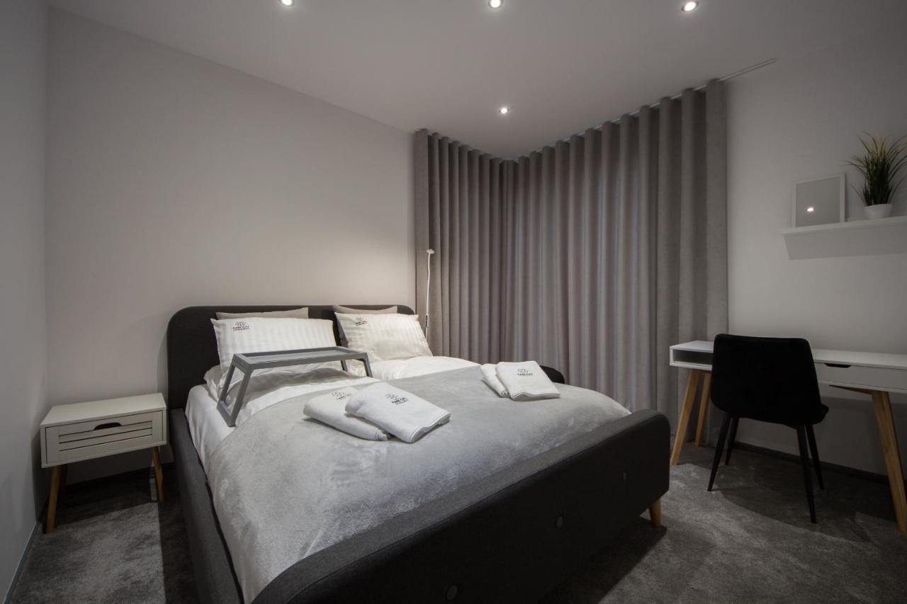 Apartament 23 Park City オストルフ・ビエルコポルスキ エクステリア 写真