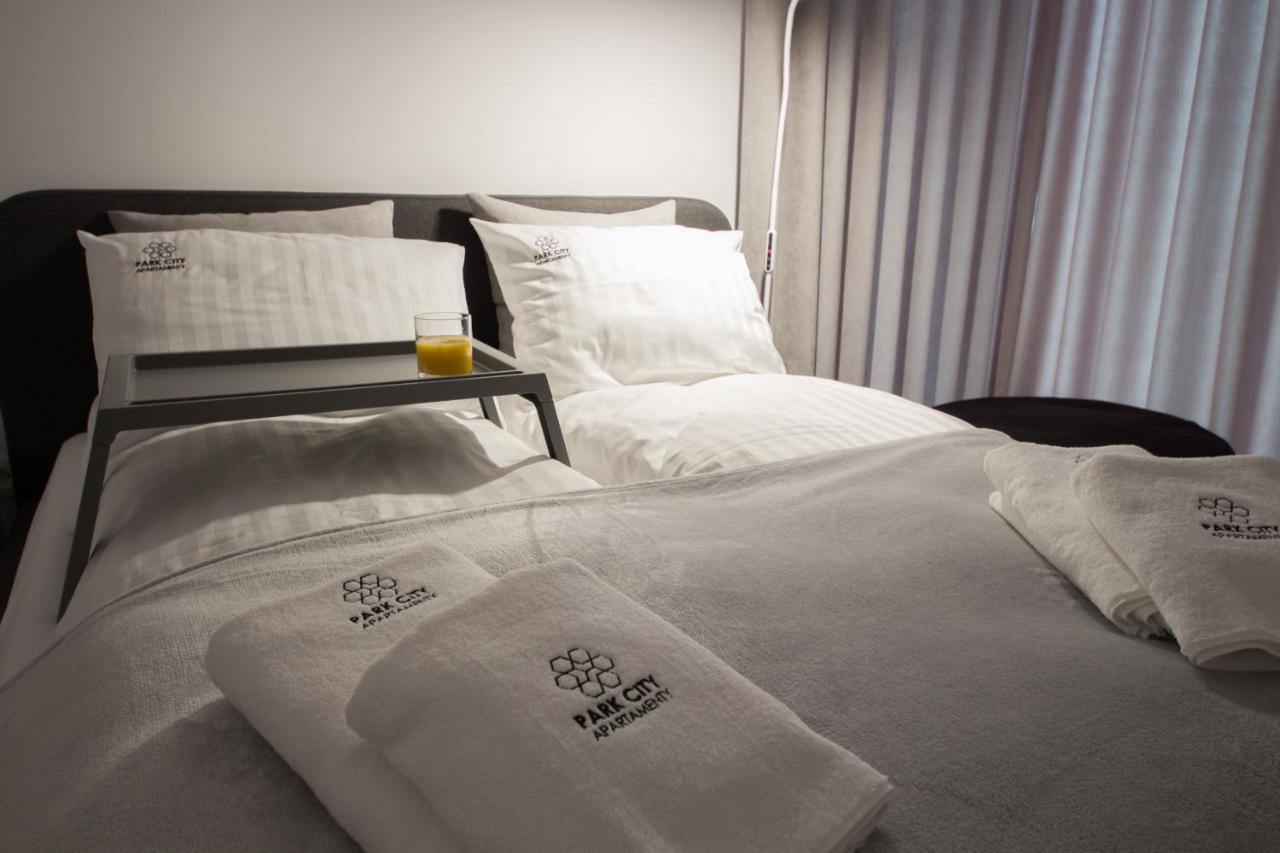 Apartament 23 Park City オストルフ・ビエルコポルスキ エクステリア 写真