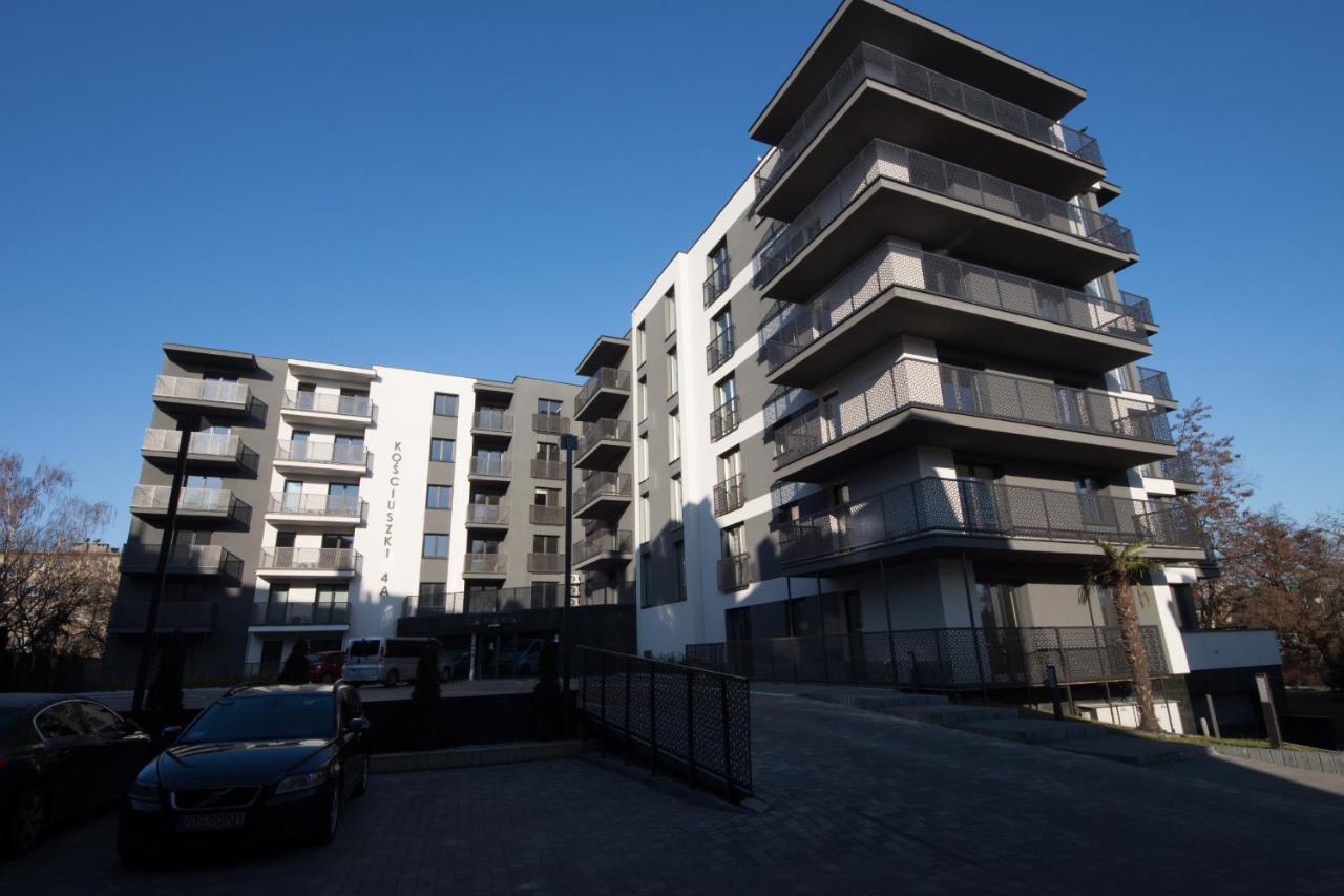 Apartament 23 Park City オストルフ・ビエルコポルスキ エクステリア 写真